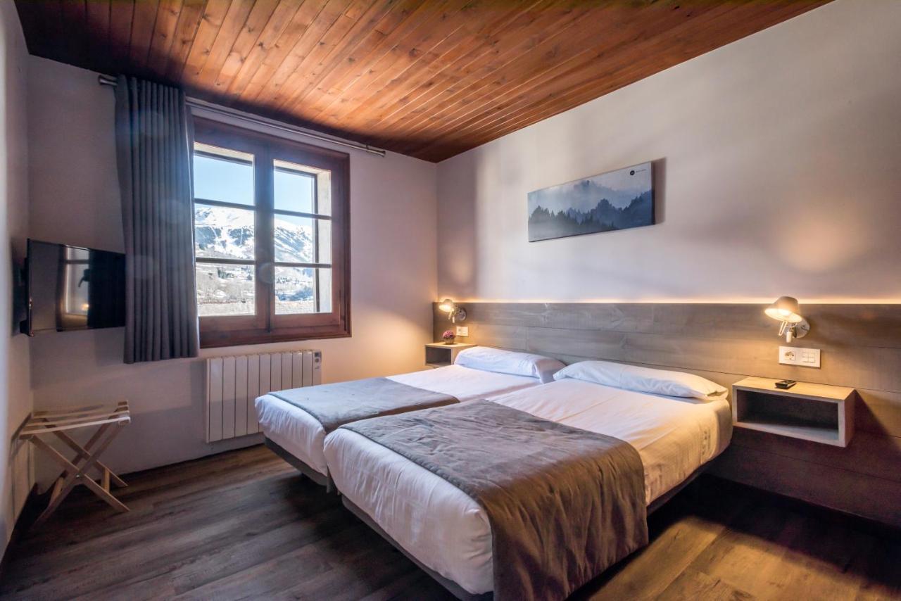 Hotel SNÖ Mont Romies Salardú Exterior foto