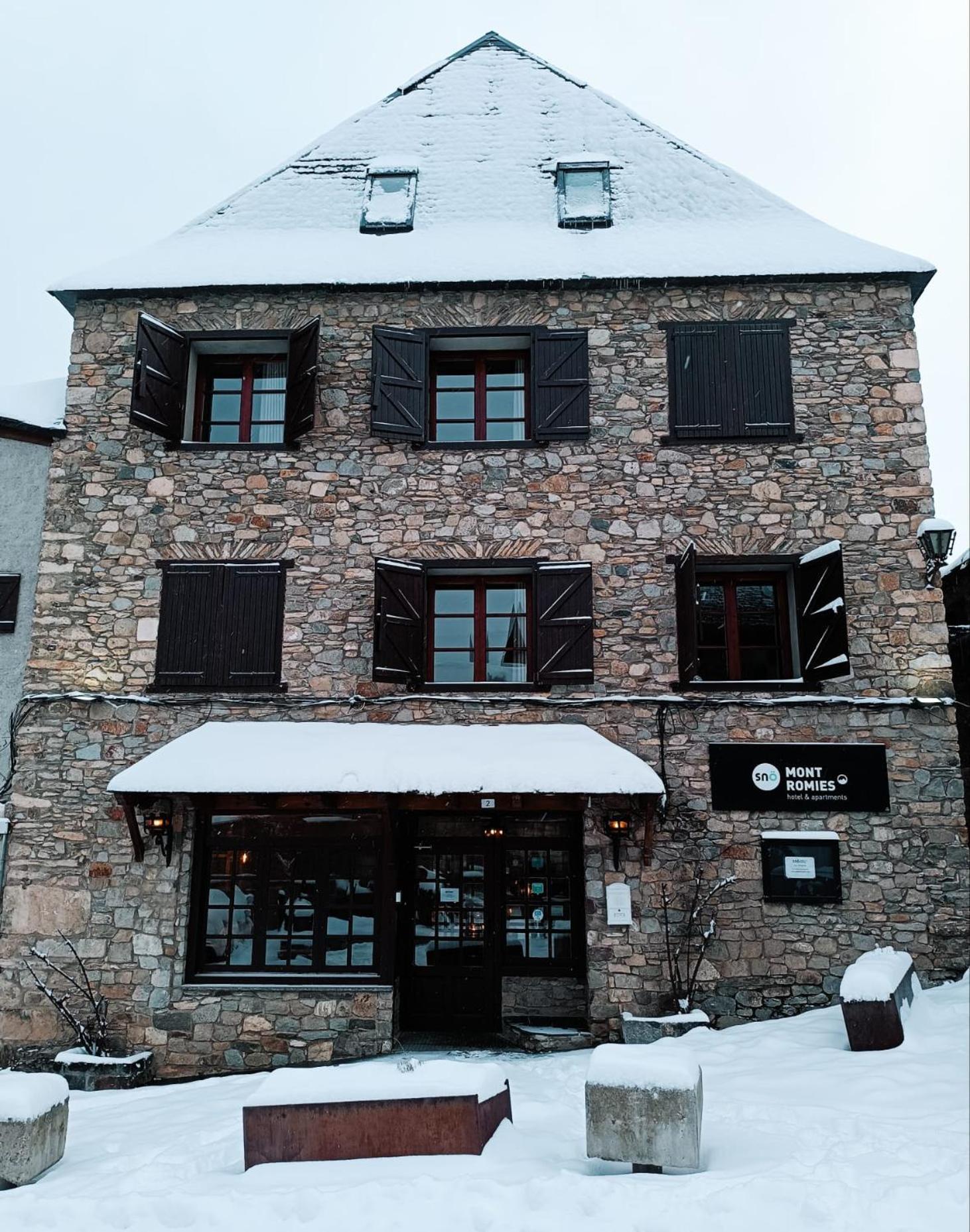 Hotel SNÖ Mont Romies Salardú Exterior foto